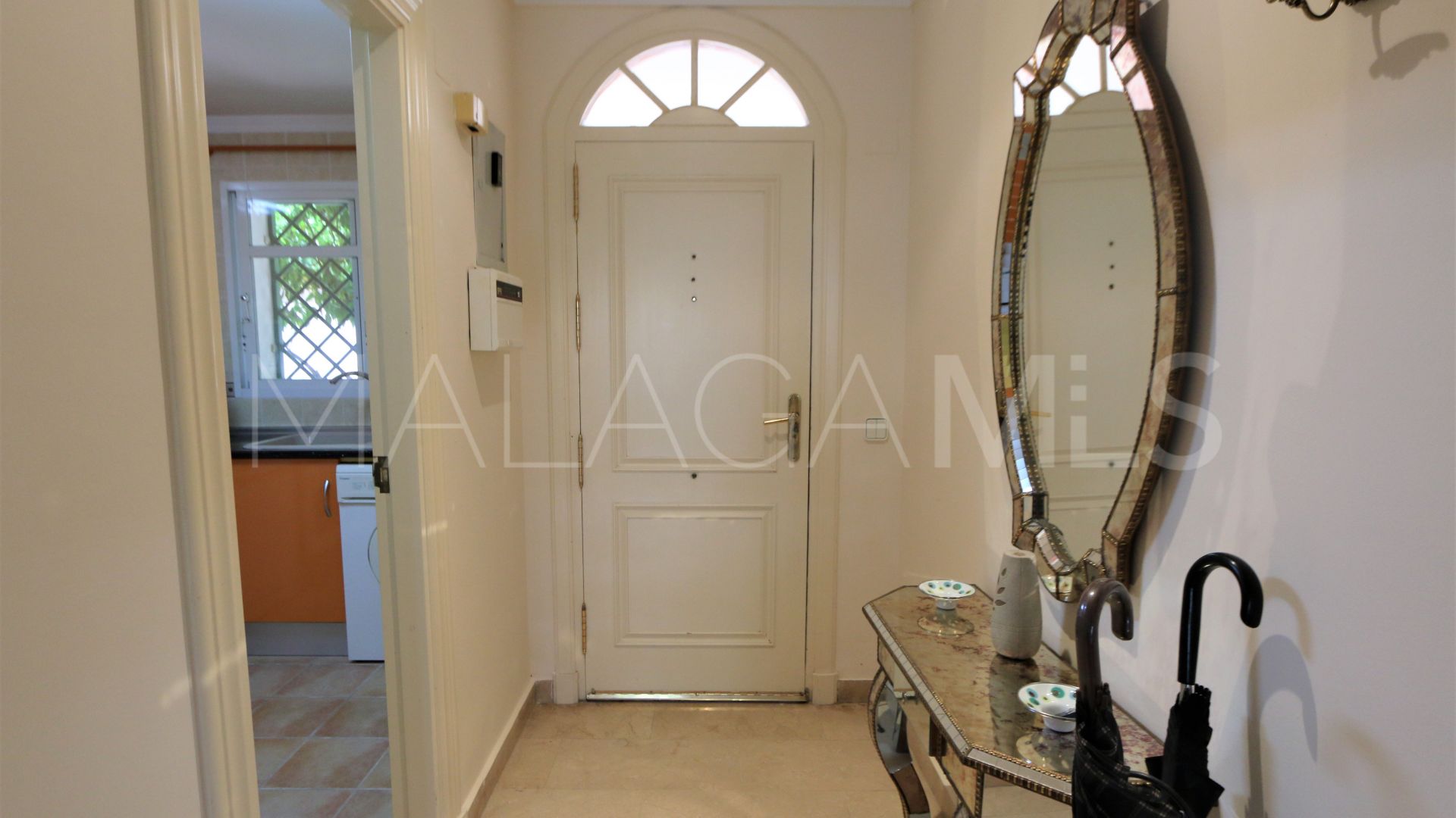 For sale Aloha Gardens 2 bedrooms ground floor apartment