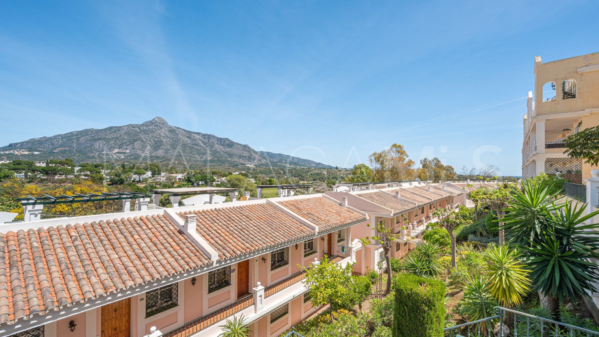 Aloha Gardens, apartamento a la venta de 2 bedrooms