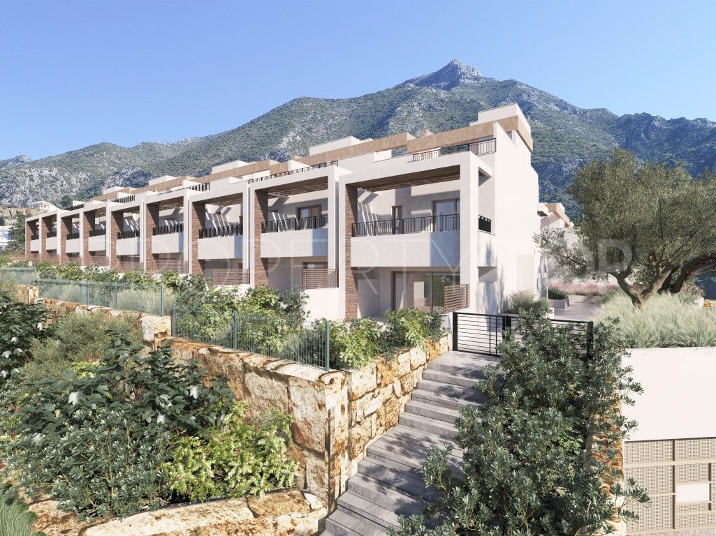 Town house for sale in Sierra Blanca Country Club