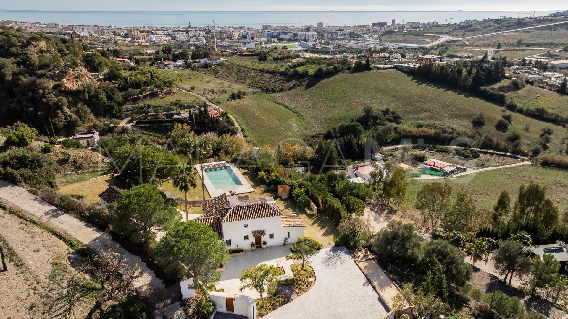 Villa for sale in Estepona Hills