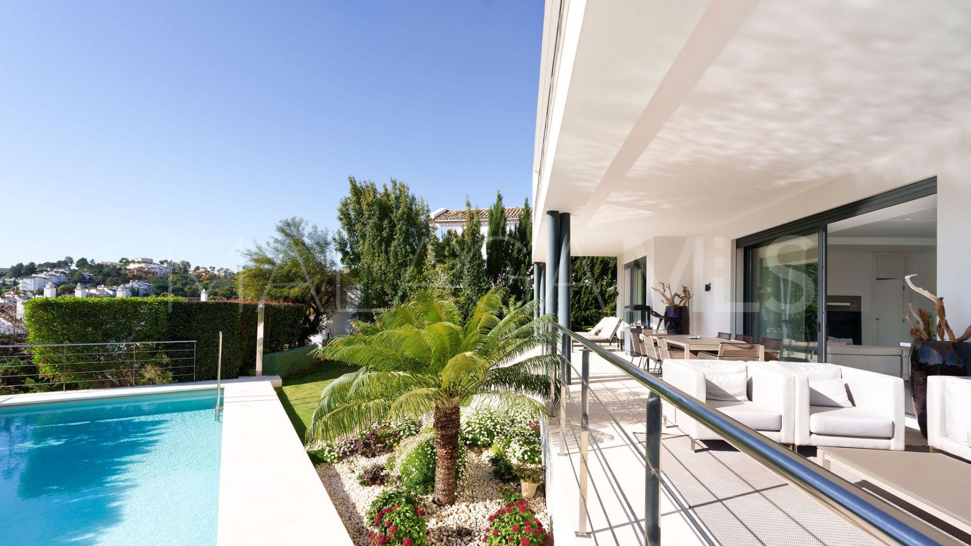 Buy villa in Lomas de La Quinta with 4 bedrooms