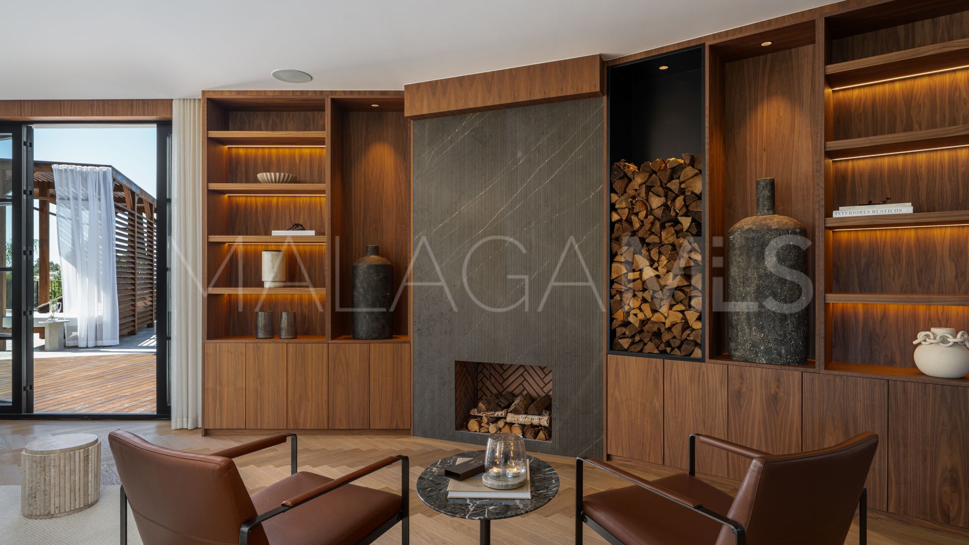 Villa for sale in Nueva Andalucia