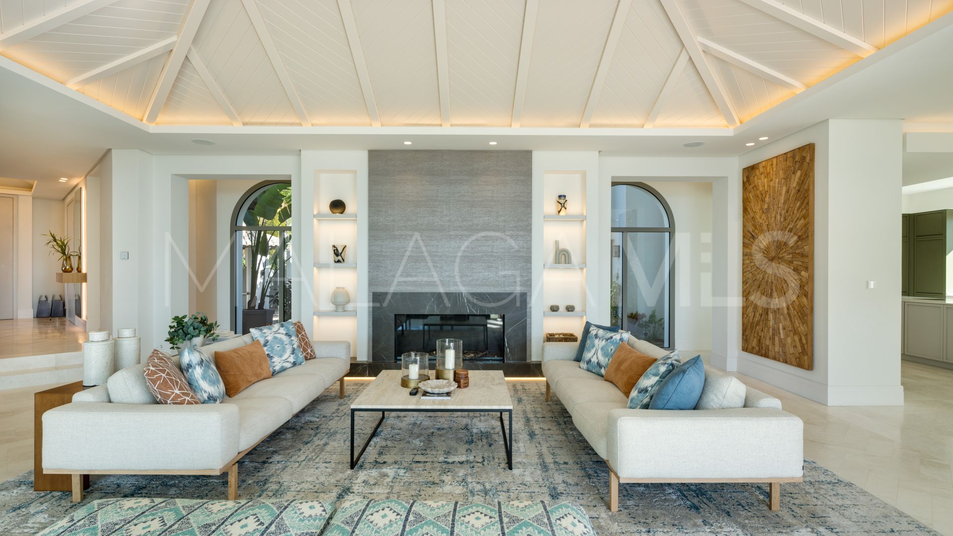 Villa for sale in Monte Halcones