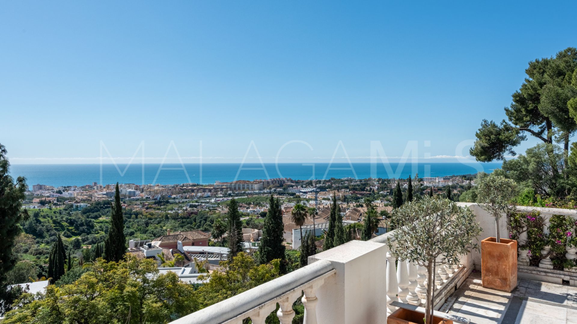 La Montua 5 bedrooms villa for sale