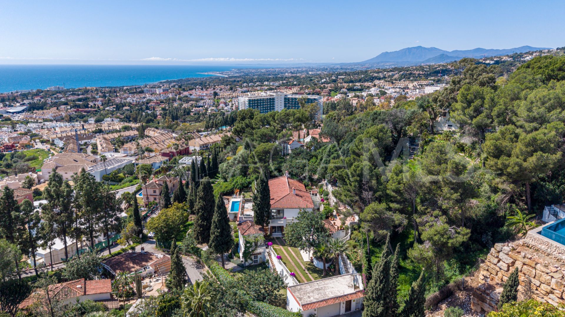 La Montua 5 bedrooms villa for sale
