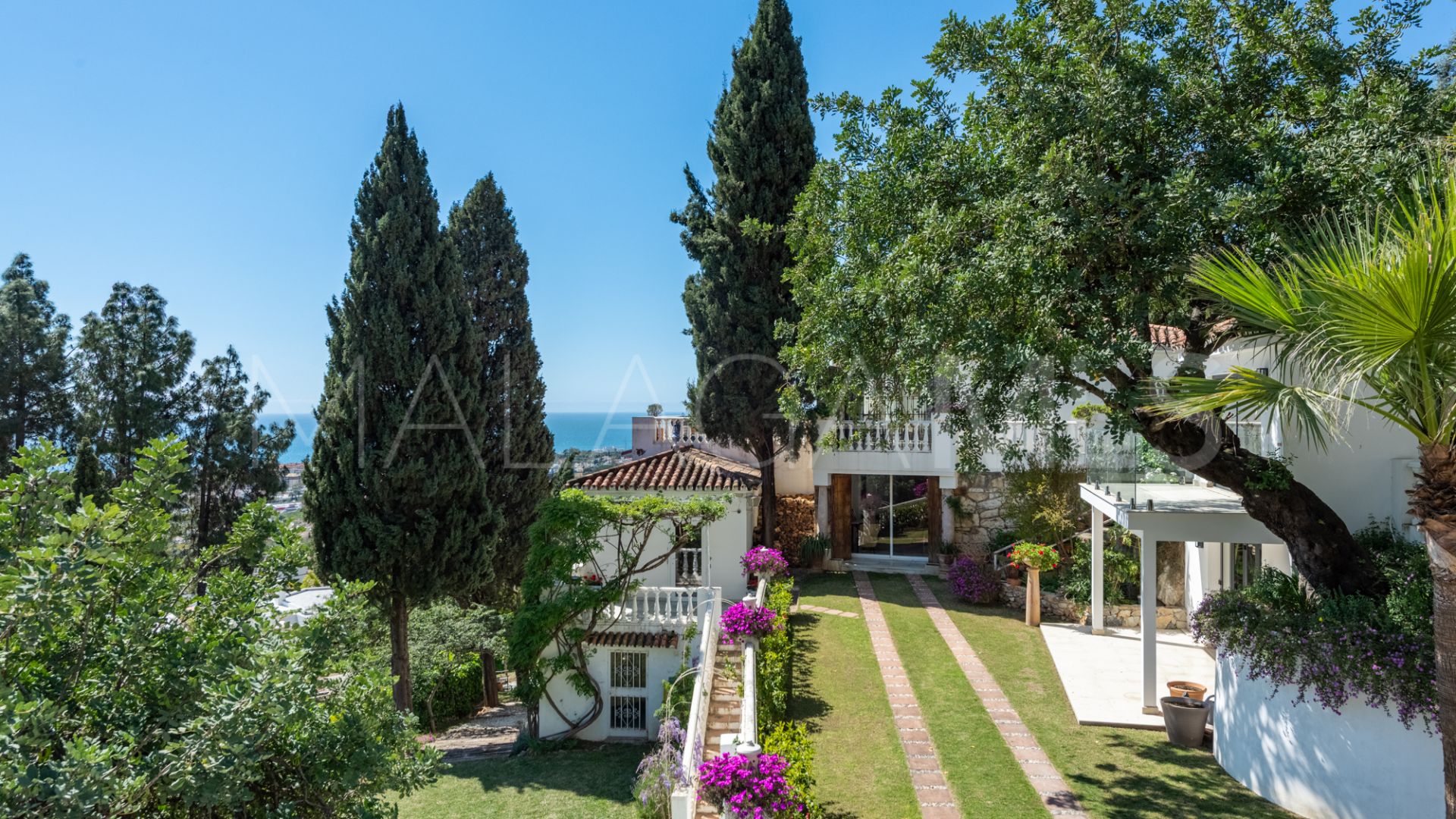 La Montua 5 bedrooms villa for sale