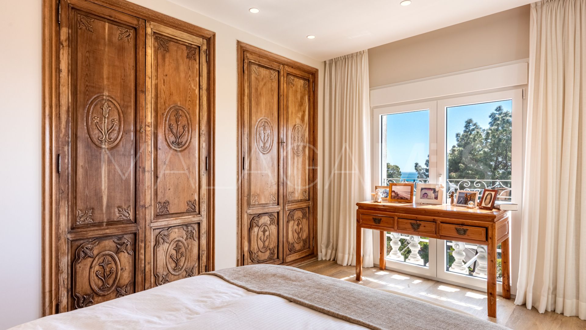 La Montua 5 bedrooms villa for sale