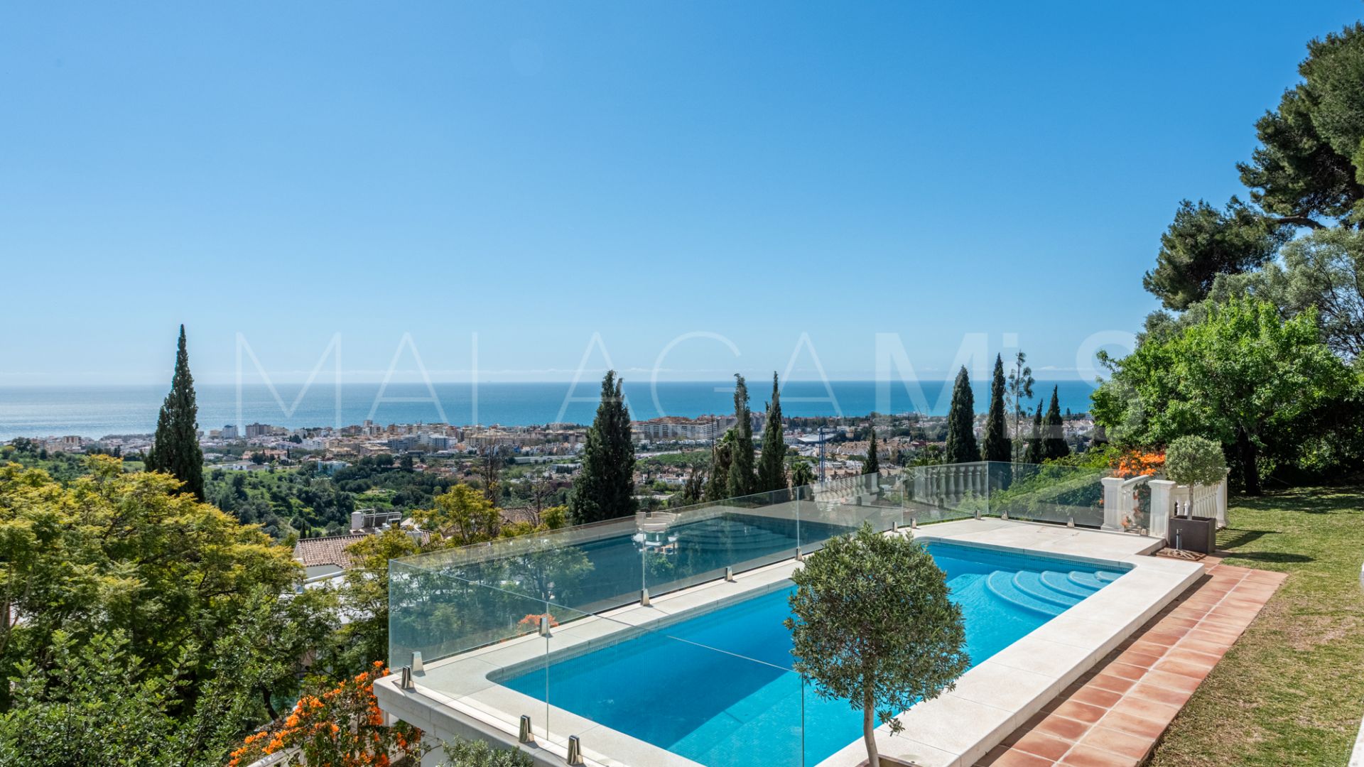 La Montua 5 bedrooms villa for sale
