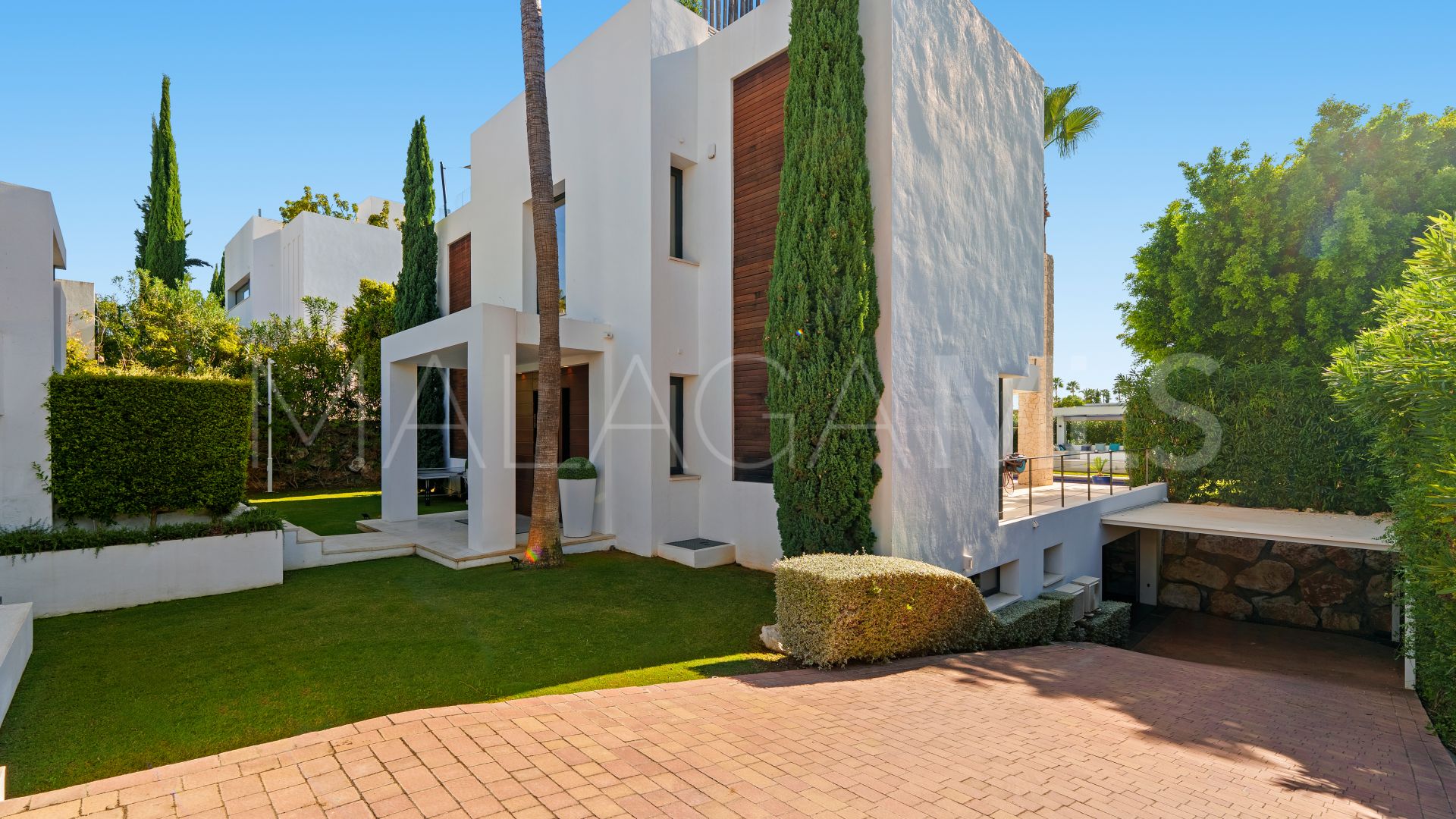 Se vende villa in Nueva Andalucia de 6 bedrooms