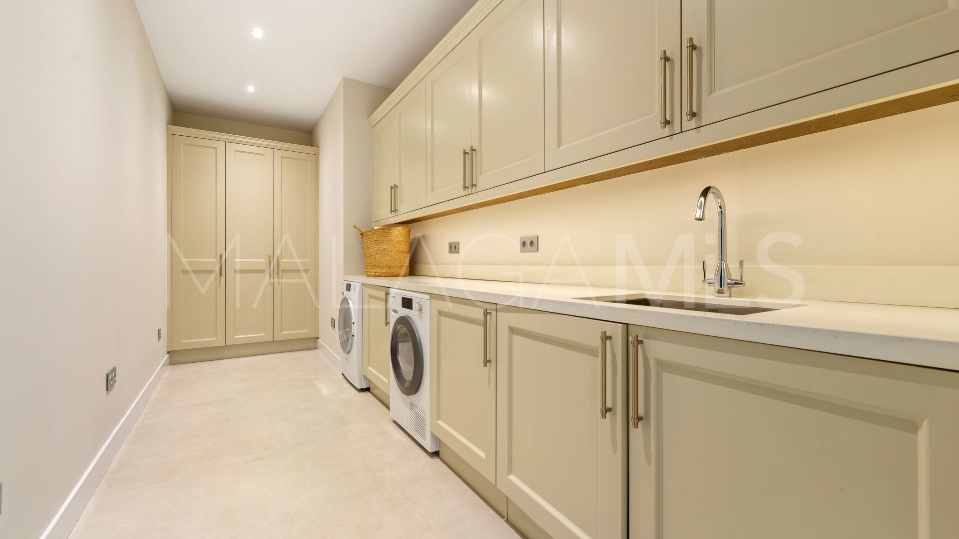 For sale villa with 6 bedrooms in La Quinta