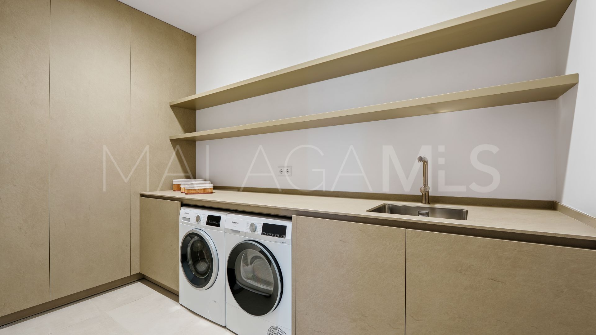 La Quinta villa for sale