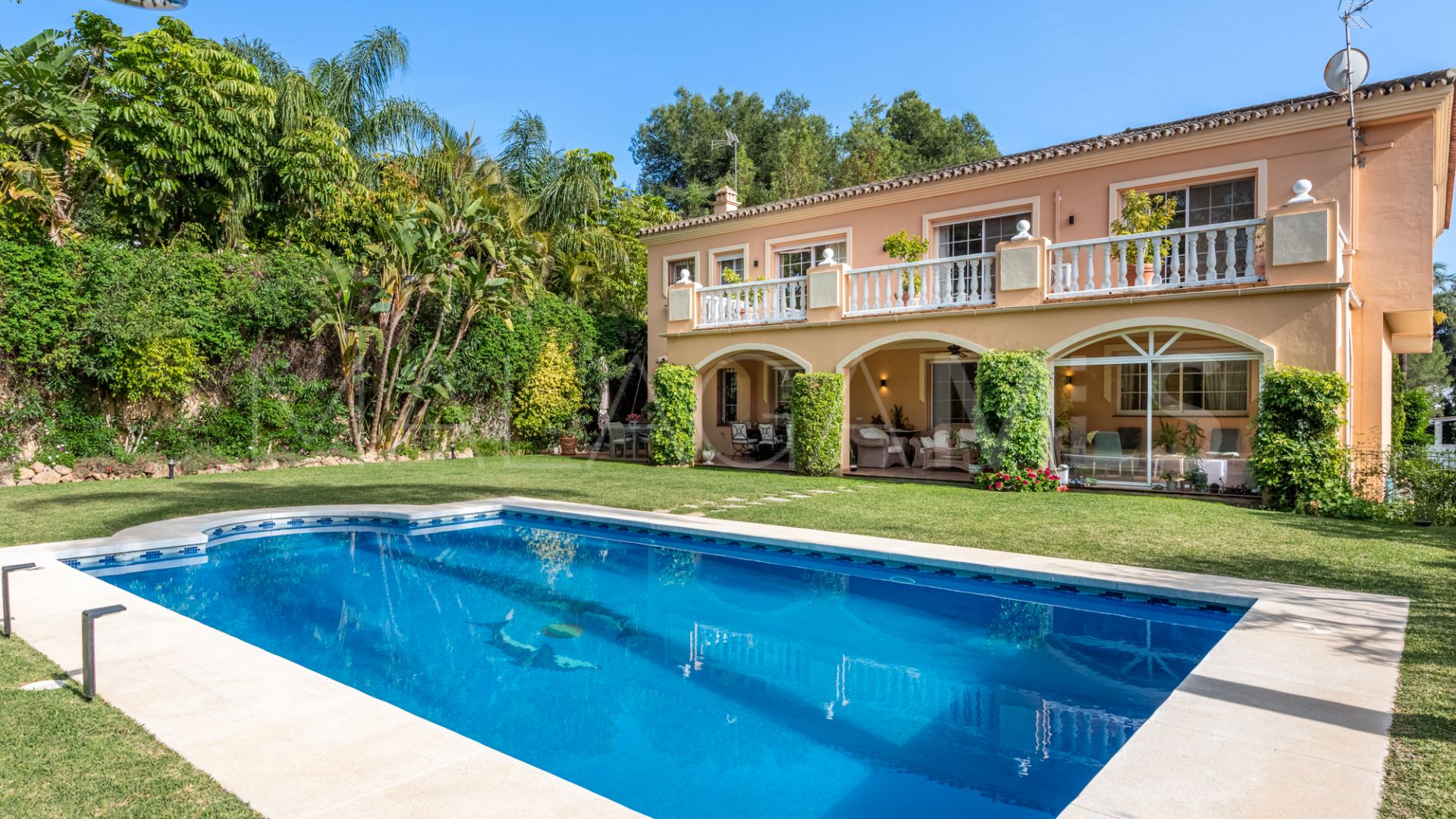Villa for sale in Atalaya de Rio Verde
