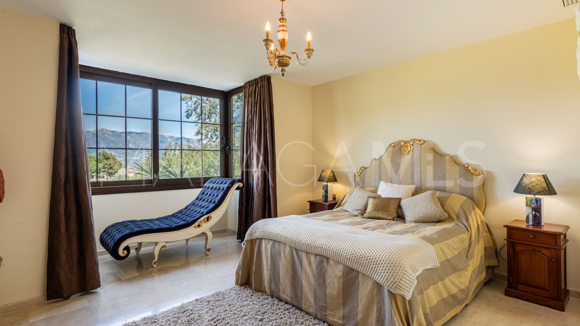 Villa for sale in La Cala Golf Resort