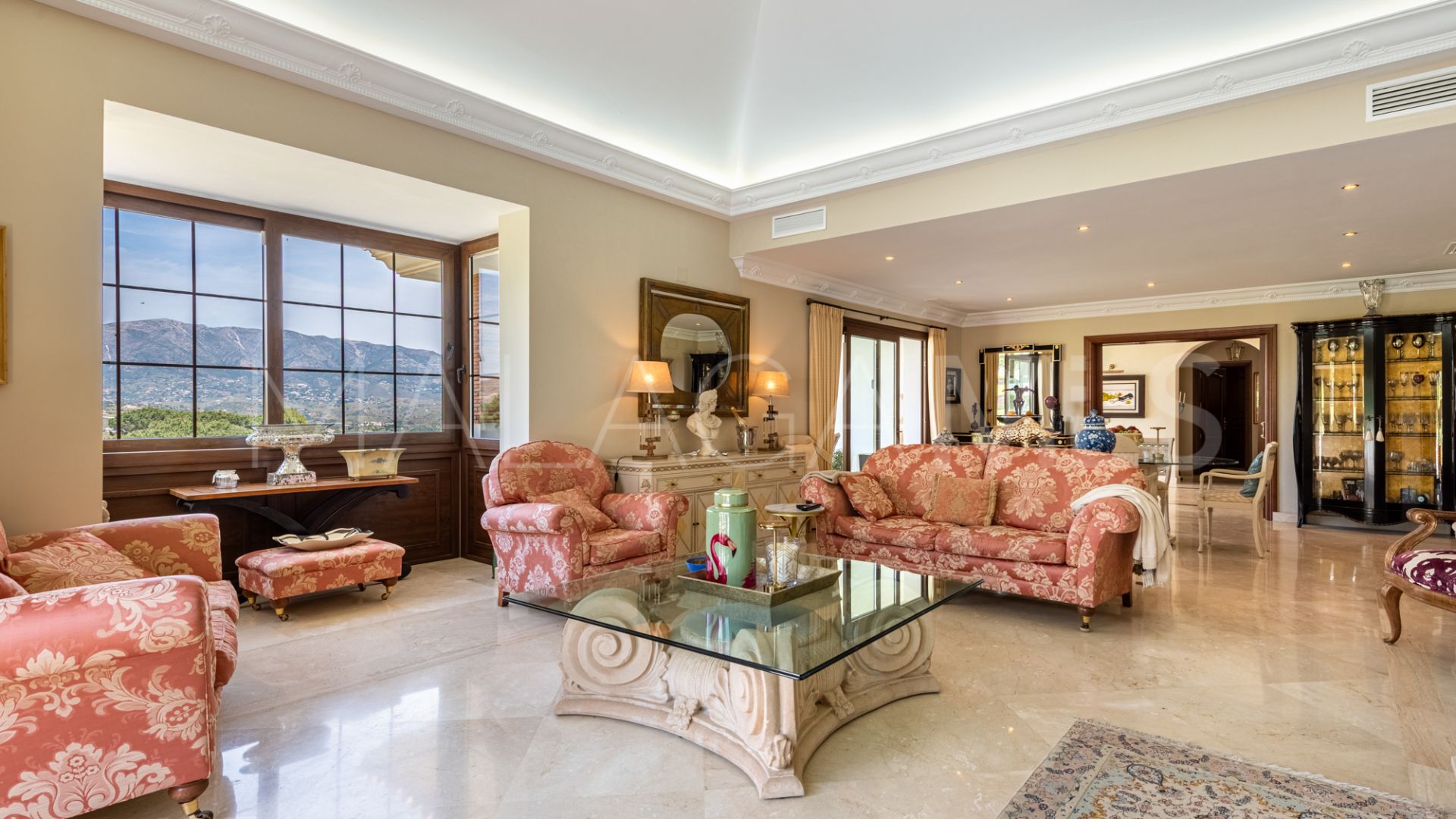 Villa for sale in La Cala Golf Resort