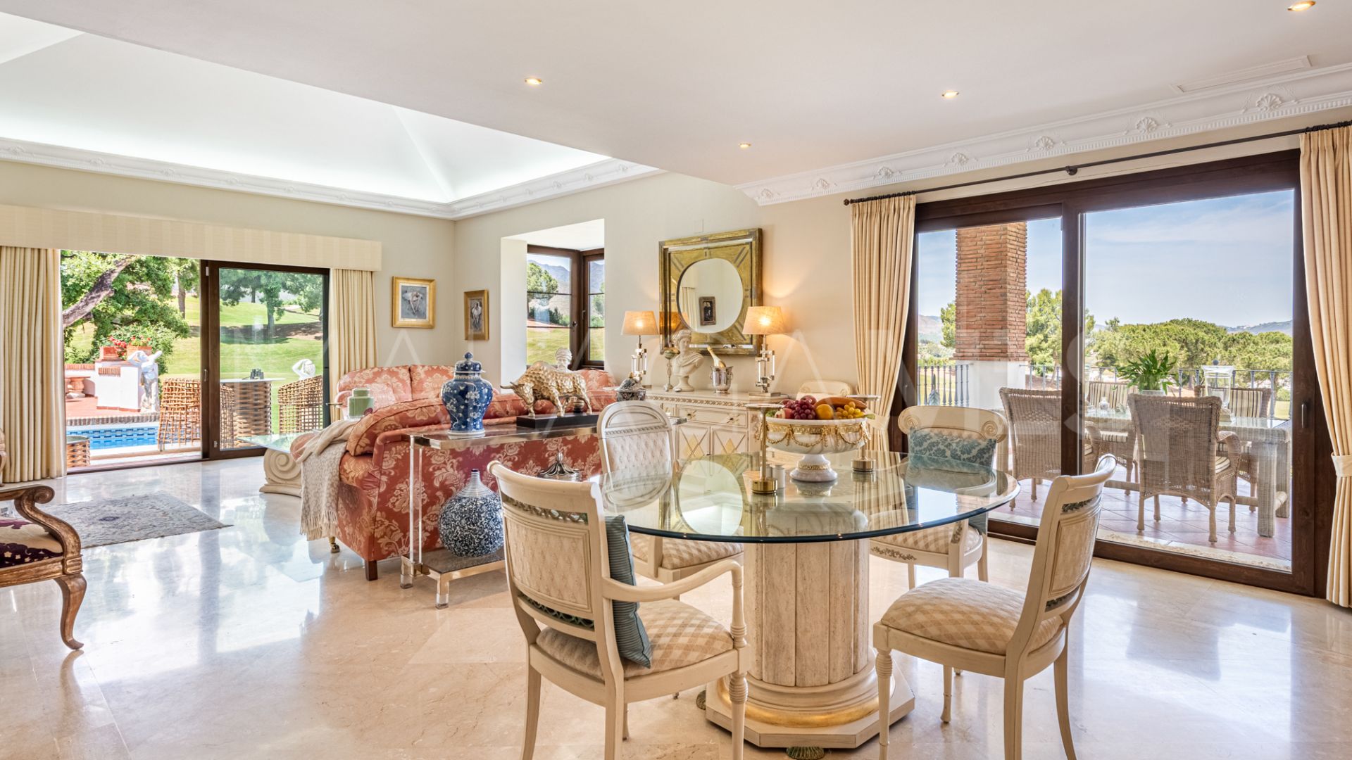 Villa for sale in La Cala Golf Resort