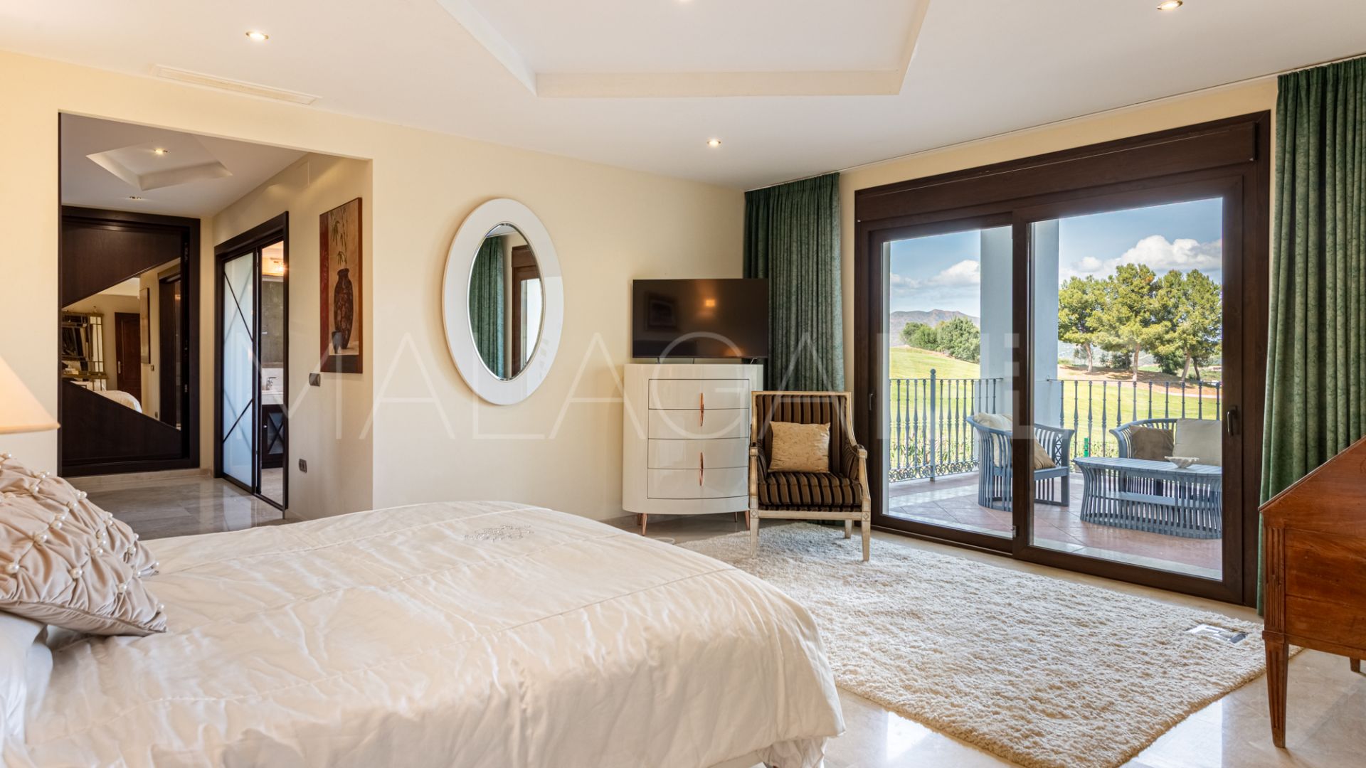 Villa for sale in La Cala Golf Resort