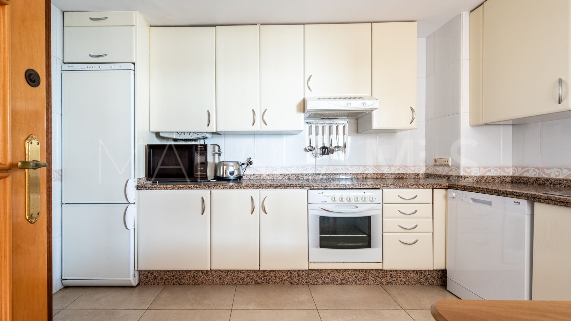 For sale duplex penthouse in Guadalmina Alta