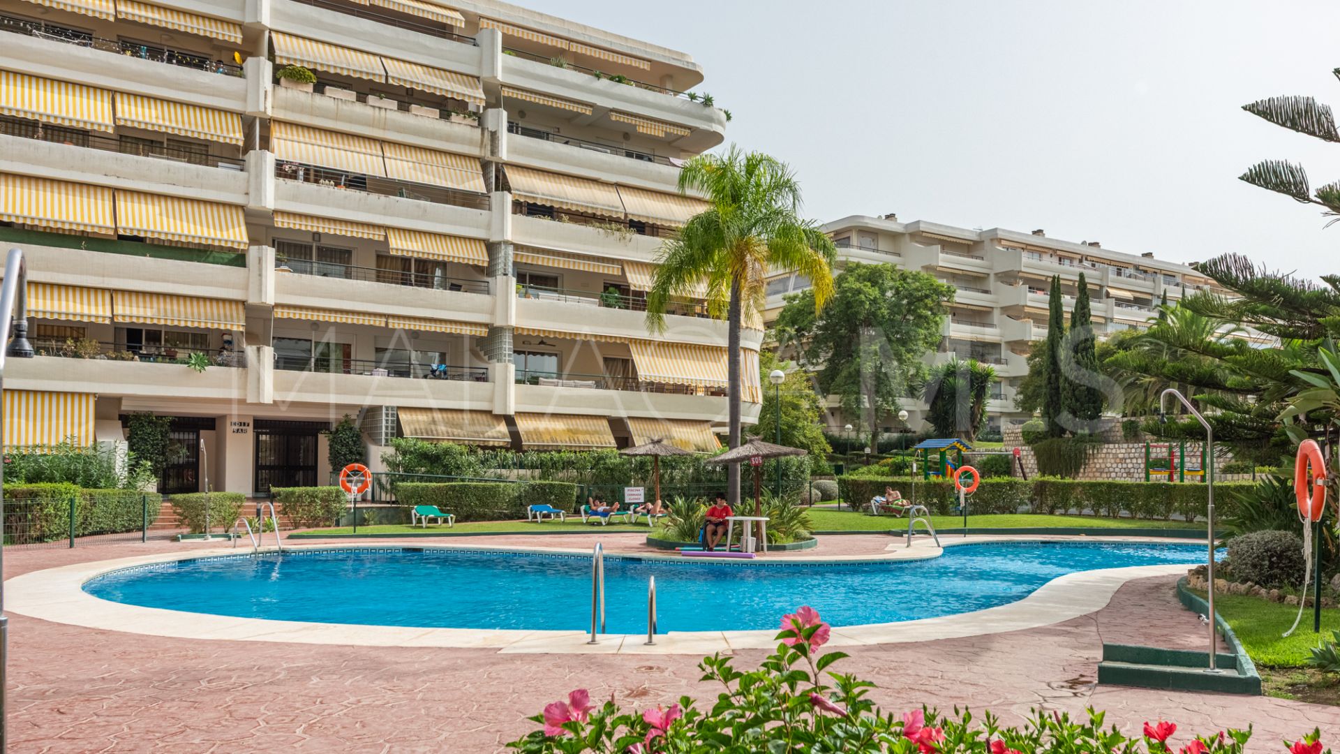 For sale duplex penthouse in Guadalmina Alta