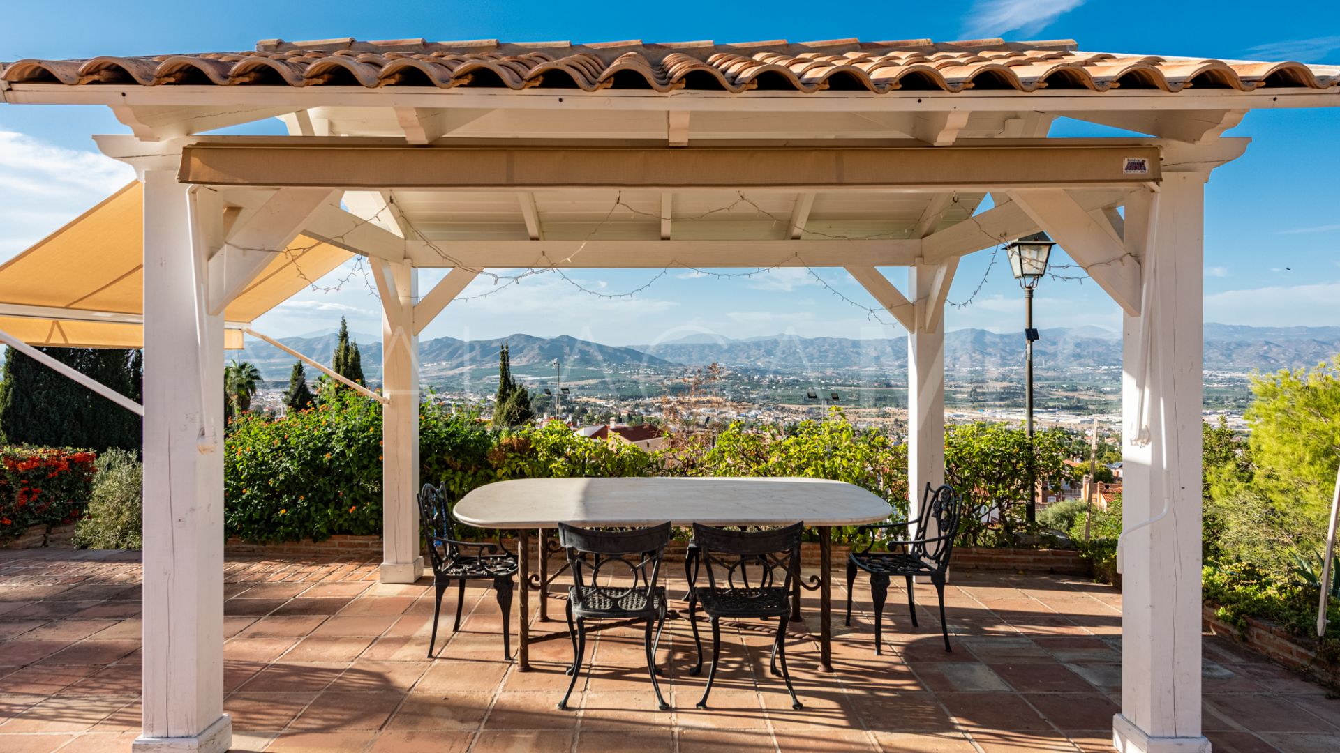 Villa for sale in Alhaurin de la Torre