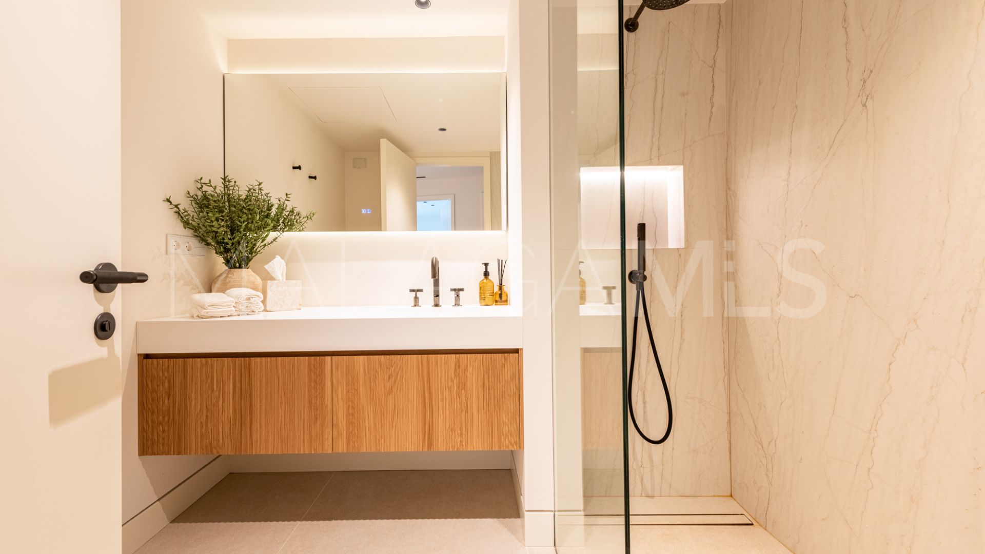 Reihenhaus for sale in Los Altos de los Monteros