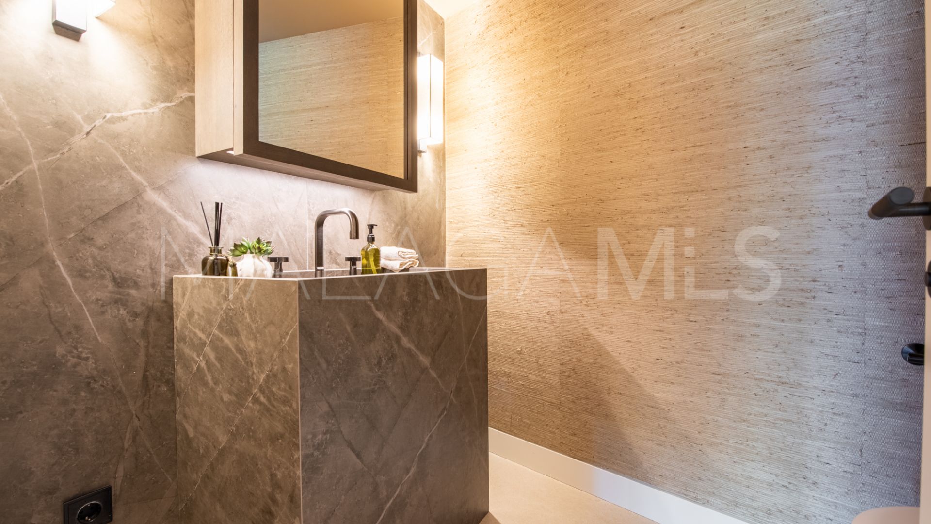 Reihenhaus for sale in Los Altos de los Monteros