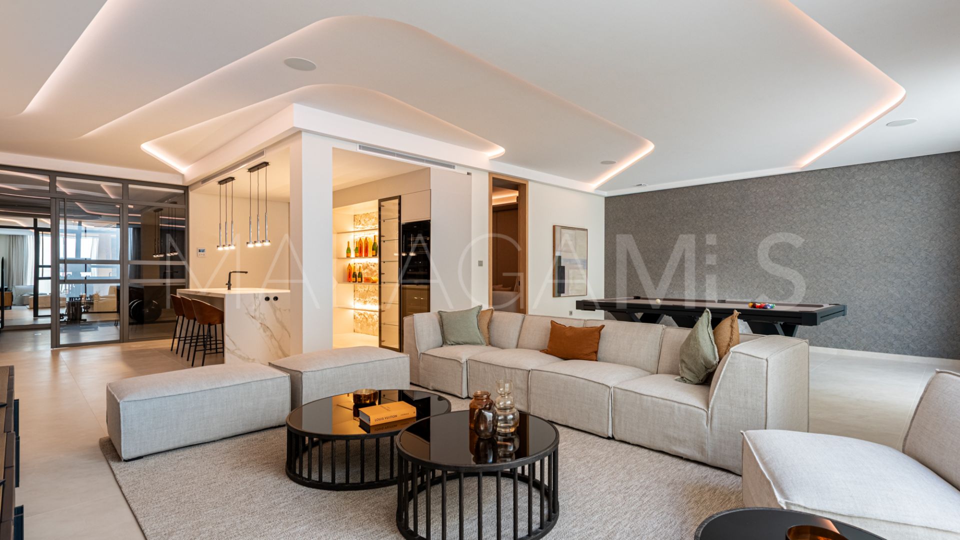 Villa for sale in Las Brisas