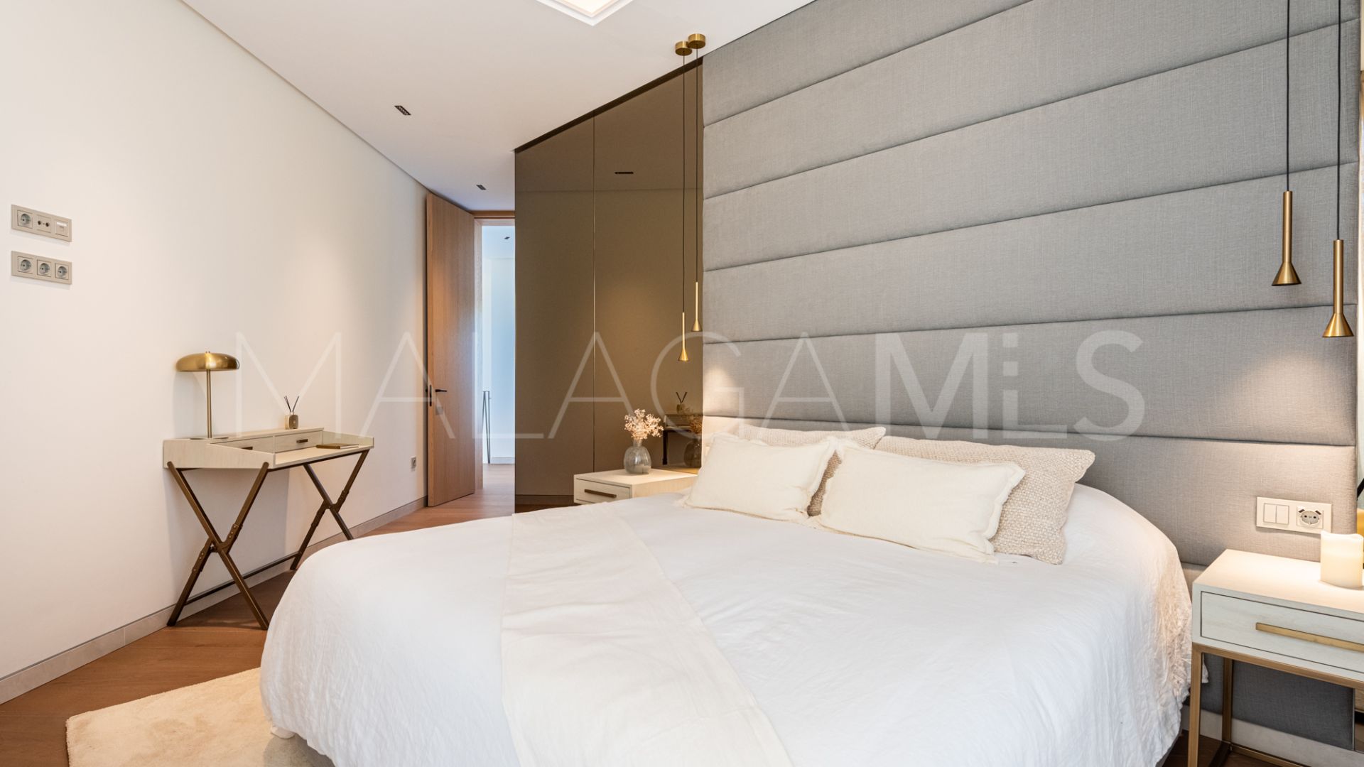 Villa for sale in Las Brisas