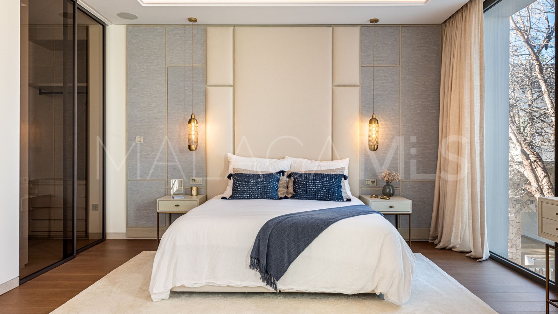 Villa for sale in Las Brisas