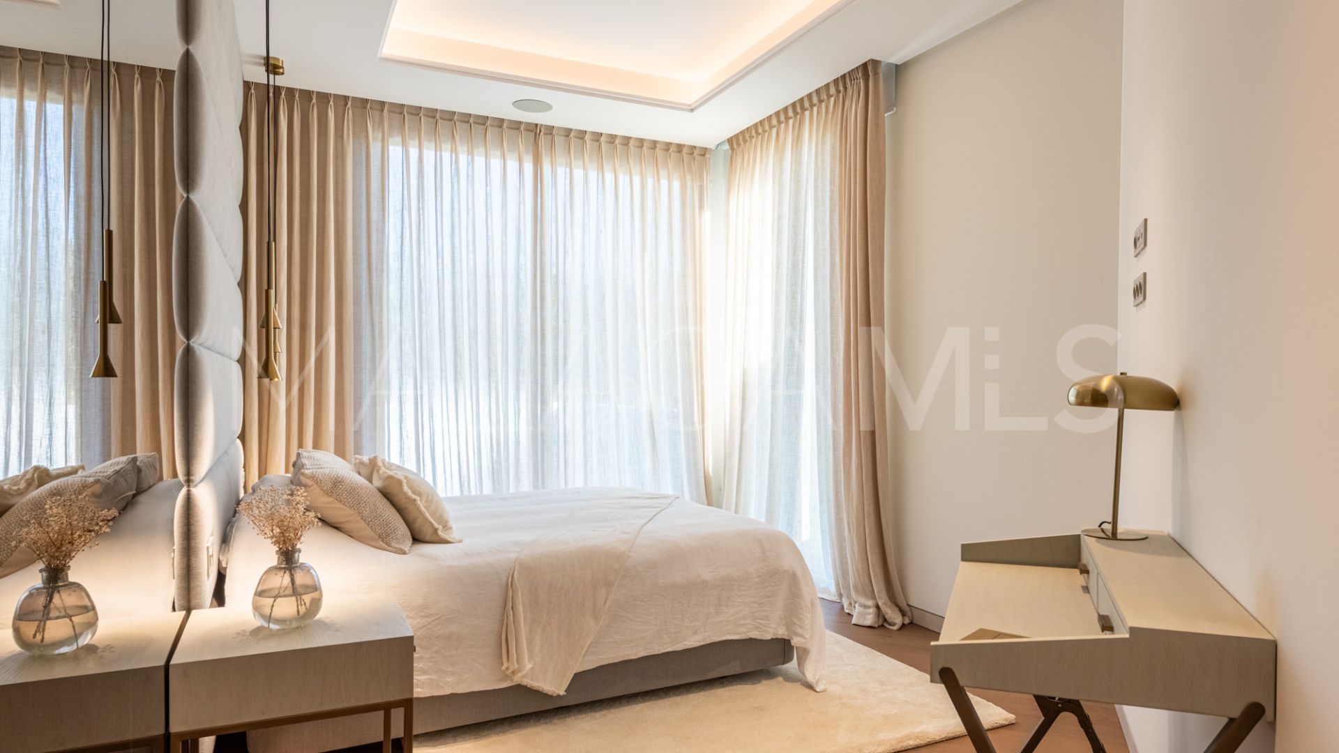 Villa for sale in Las Brisas