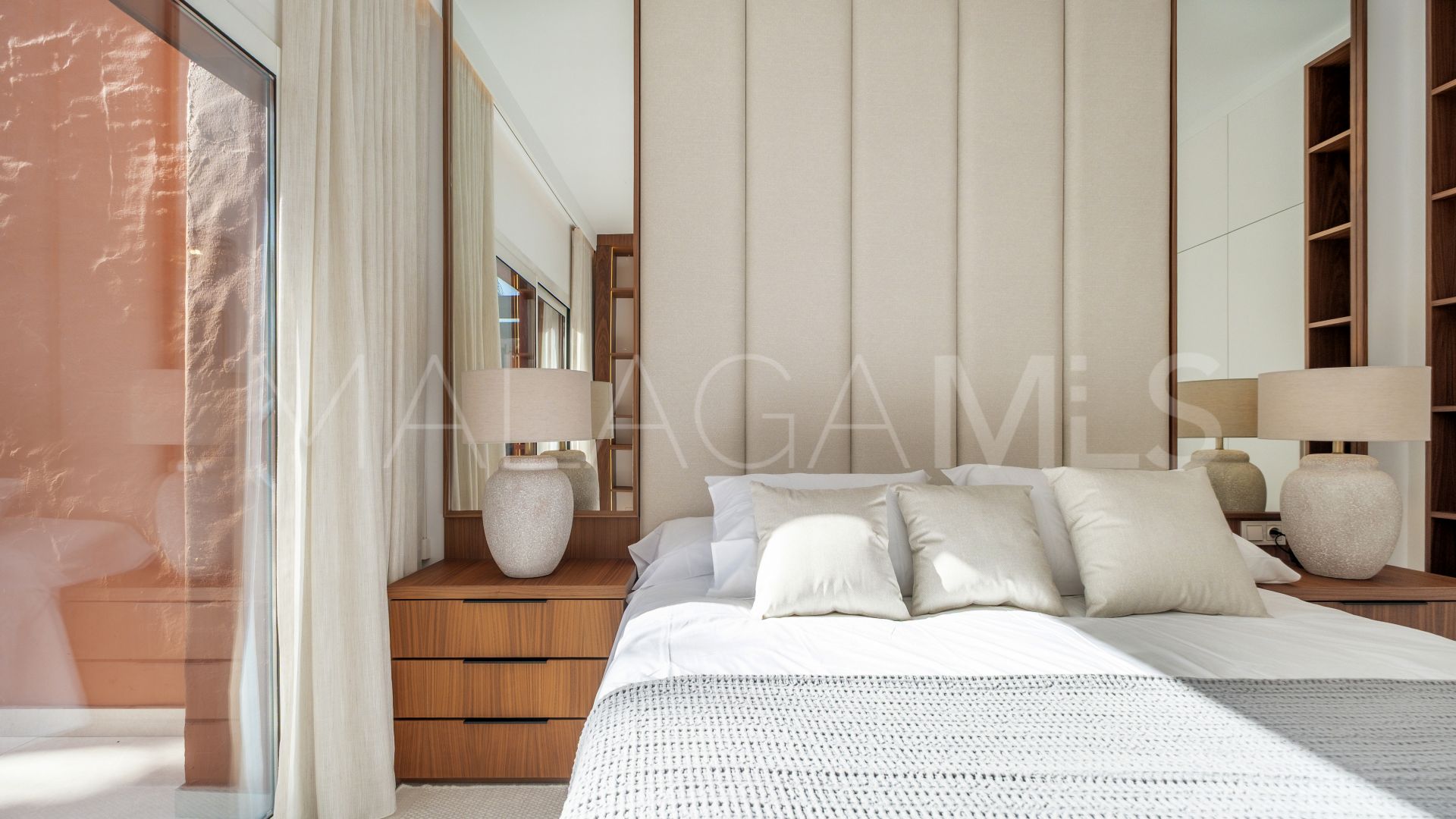 Radhus for sale in Altos de Puente Romano