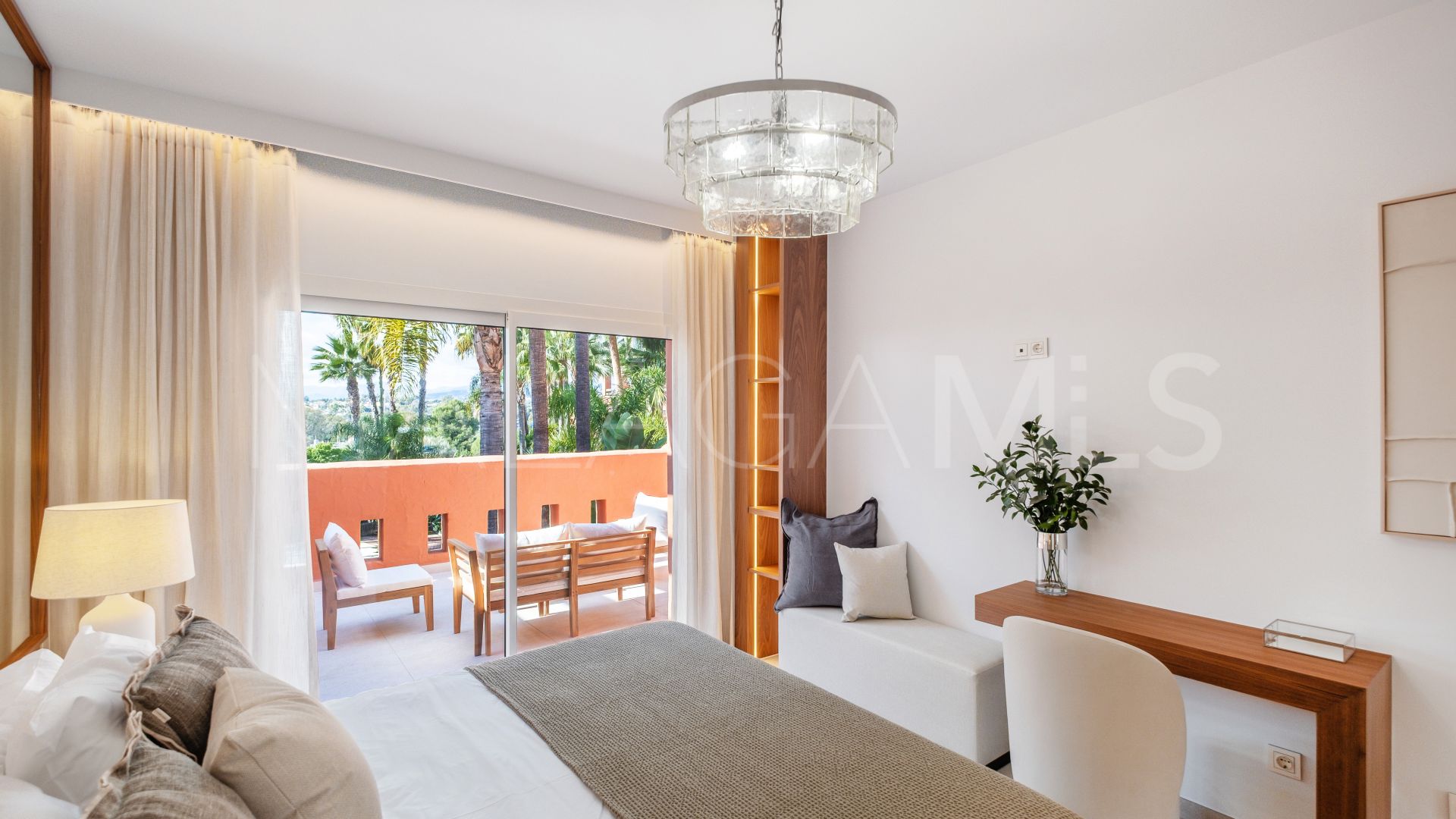 For sale town house in Altos de Puente Romano