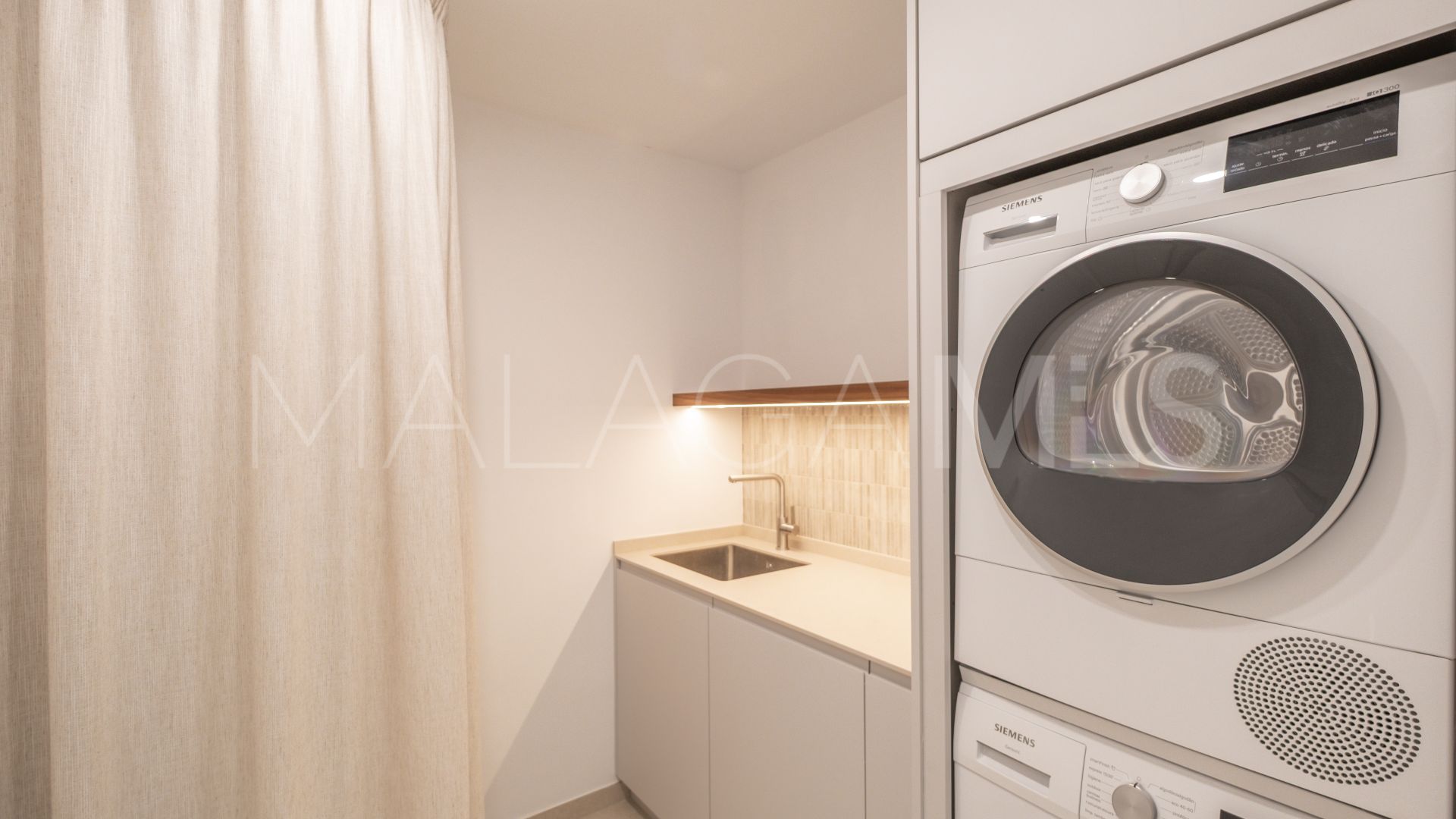 For sale town house in Altos de Puente Romano