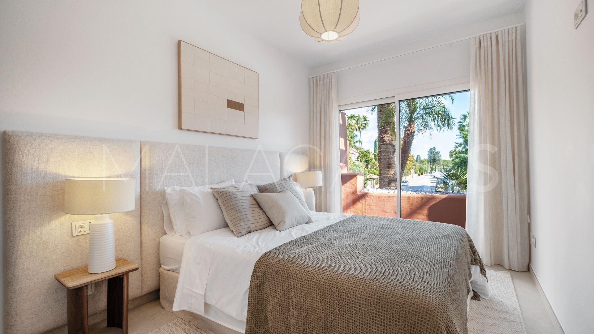 For sale town house in Altos de Puente Romano