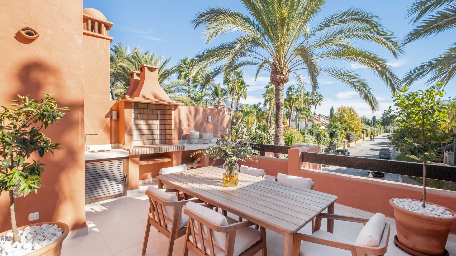 For sale town house in Altos de Puente Romano