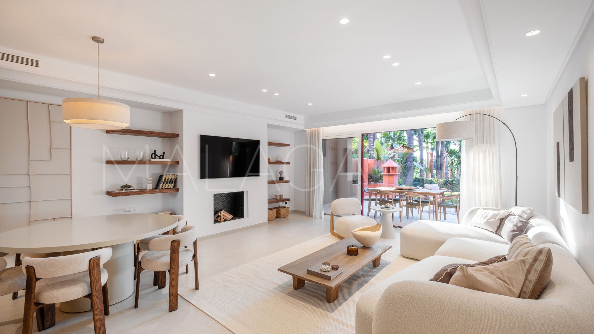 For sale town house in Altos de Puente Romano