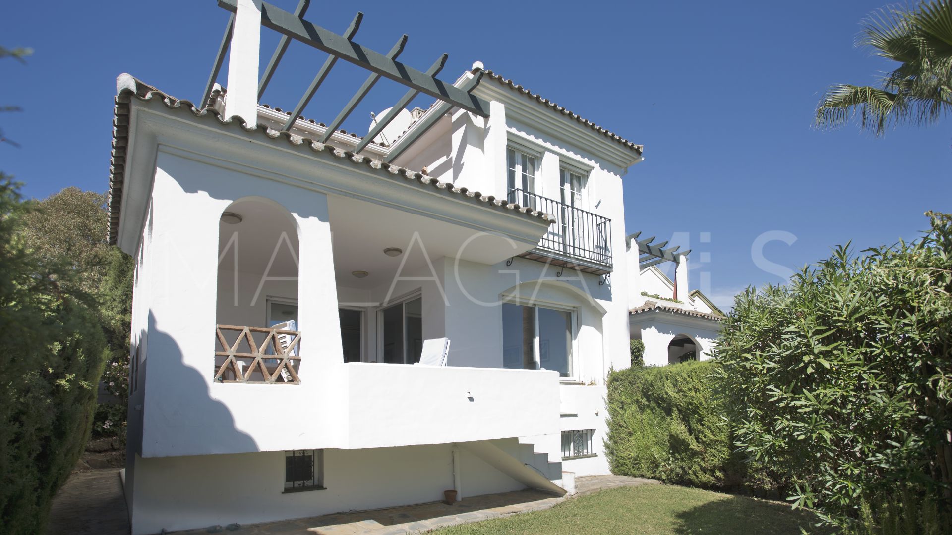 Doppelhaushälfte for sale in Guadalmina Alta