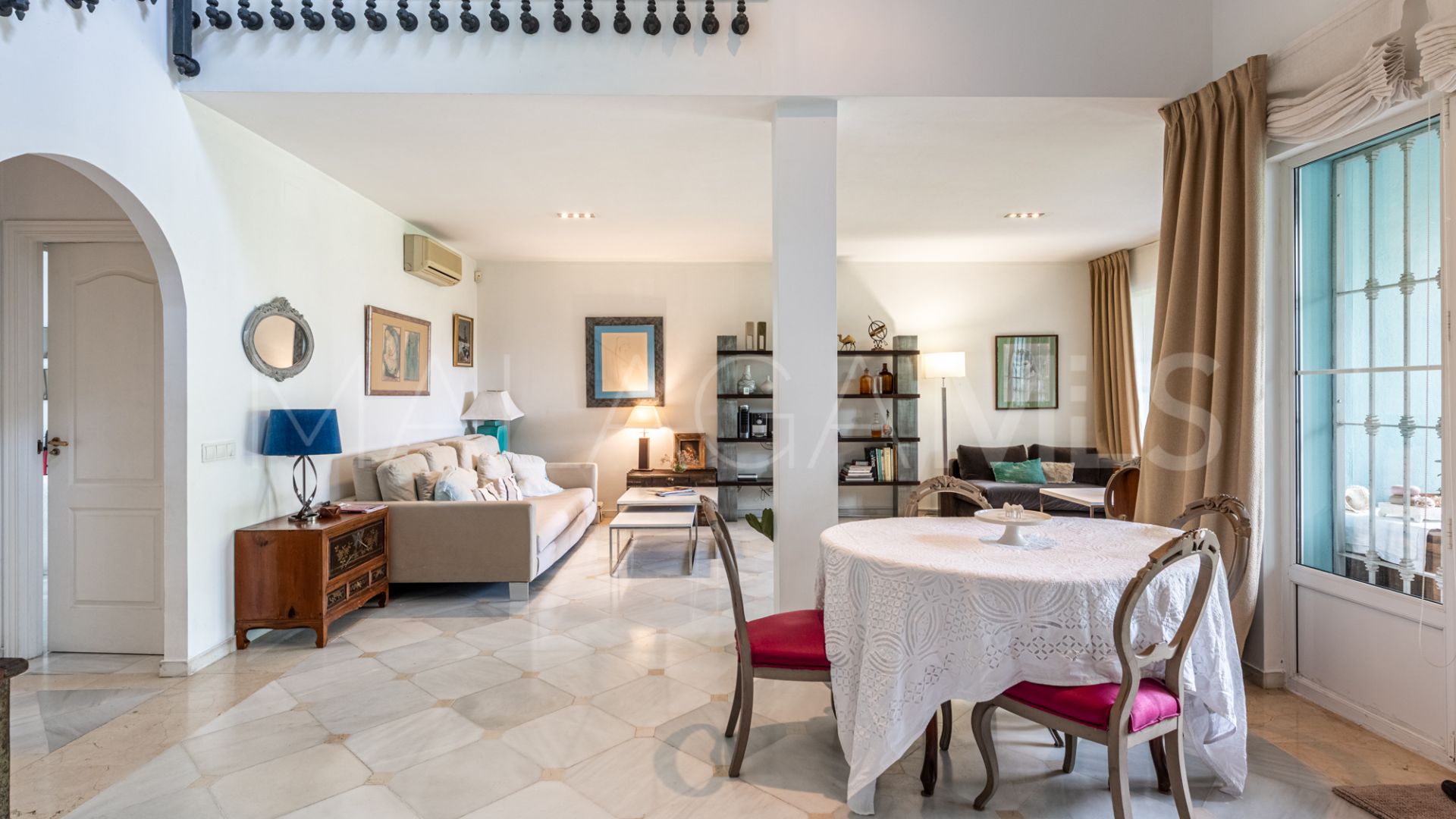 Villa jumelée for sale in Guadalmina Alta