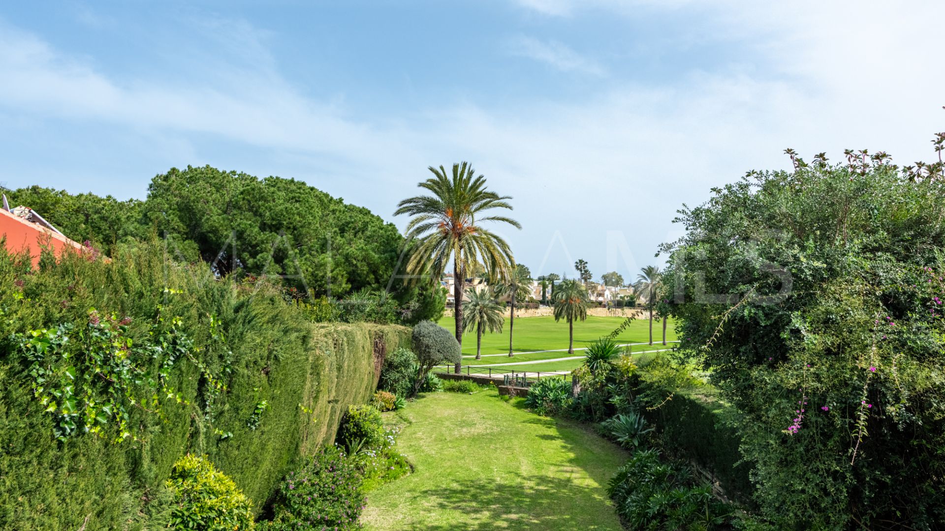Villa jumelée for sale in Guadalmina Alta