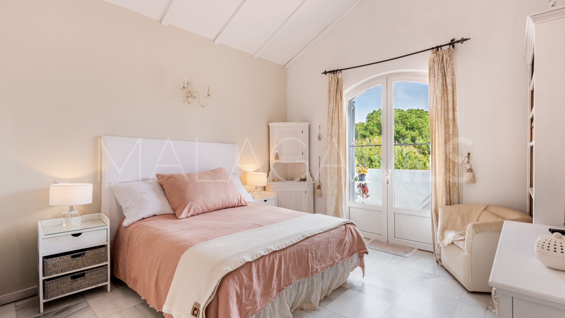 Villa jumelée for sale in Guadalmina Alta