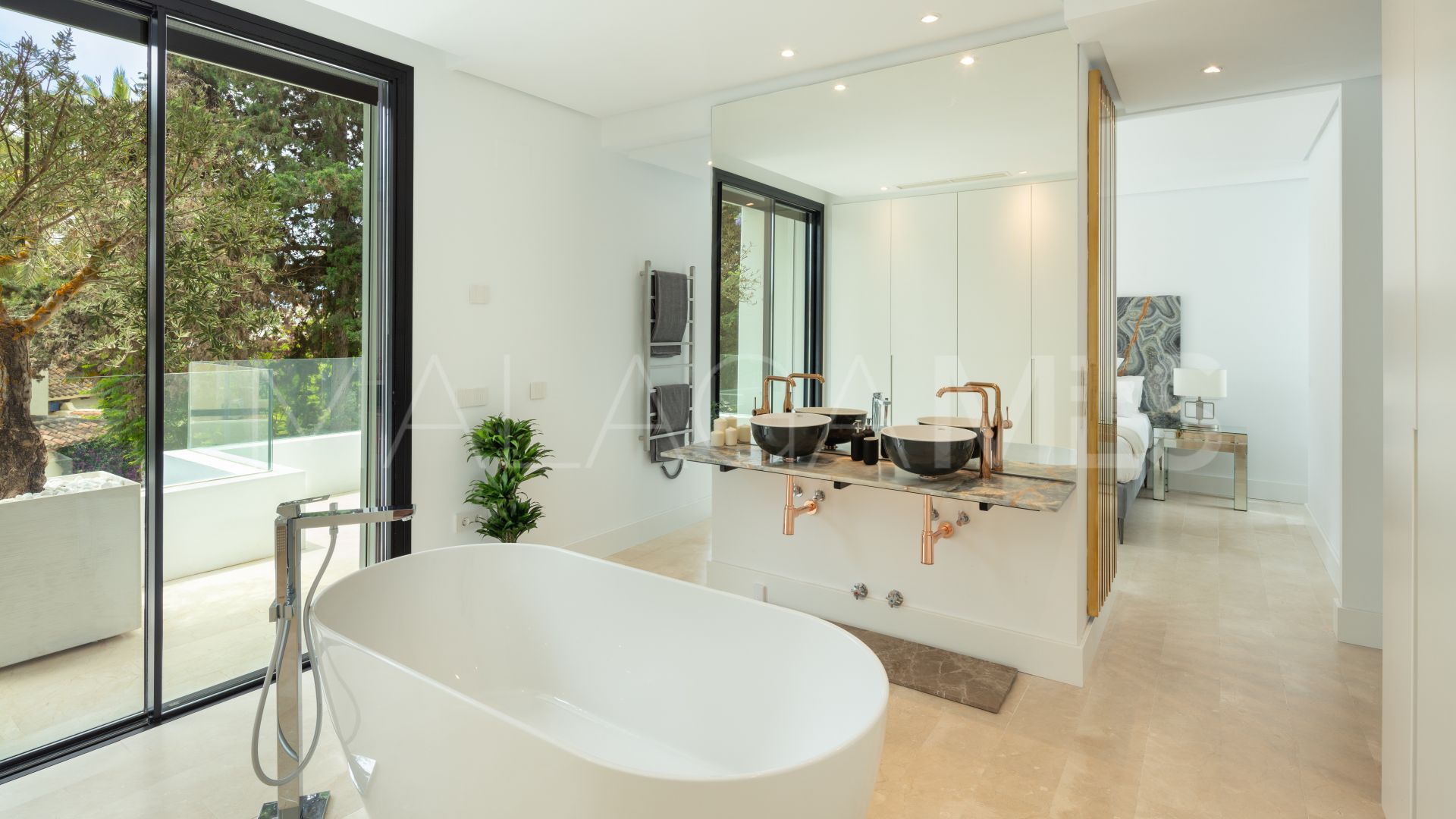 Villa for sale in Golden Mile