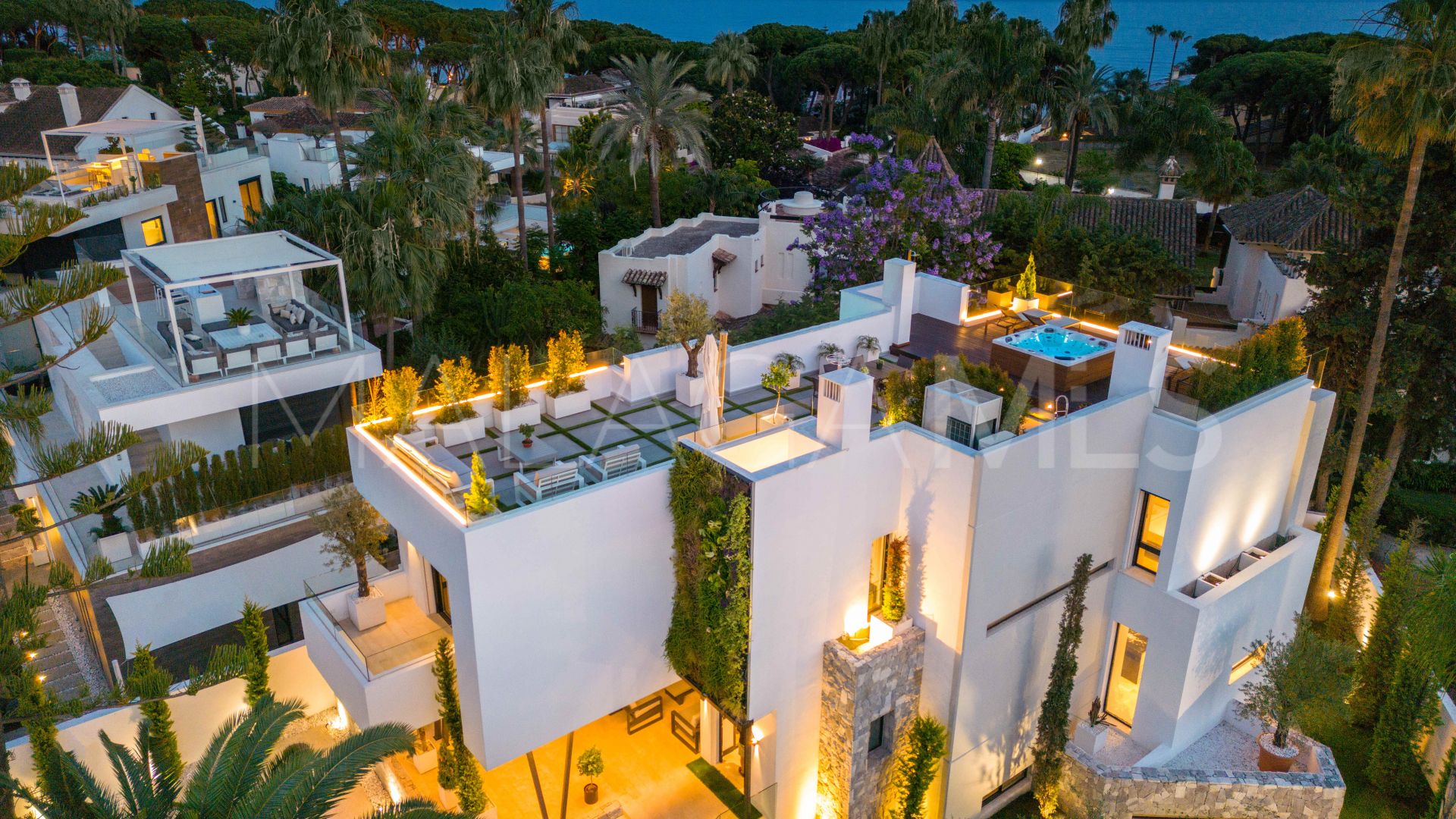 Villa for sale in Golden Mile