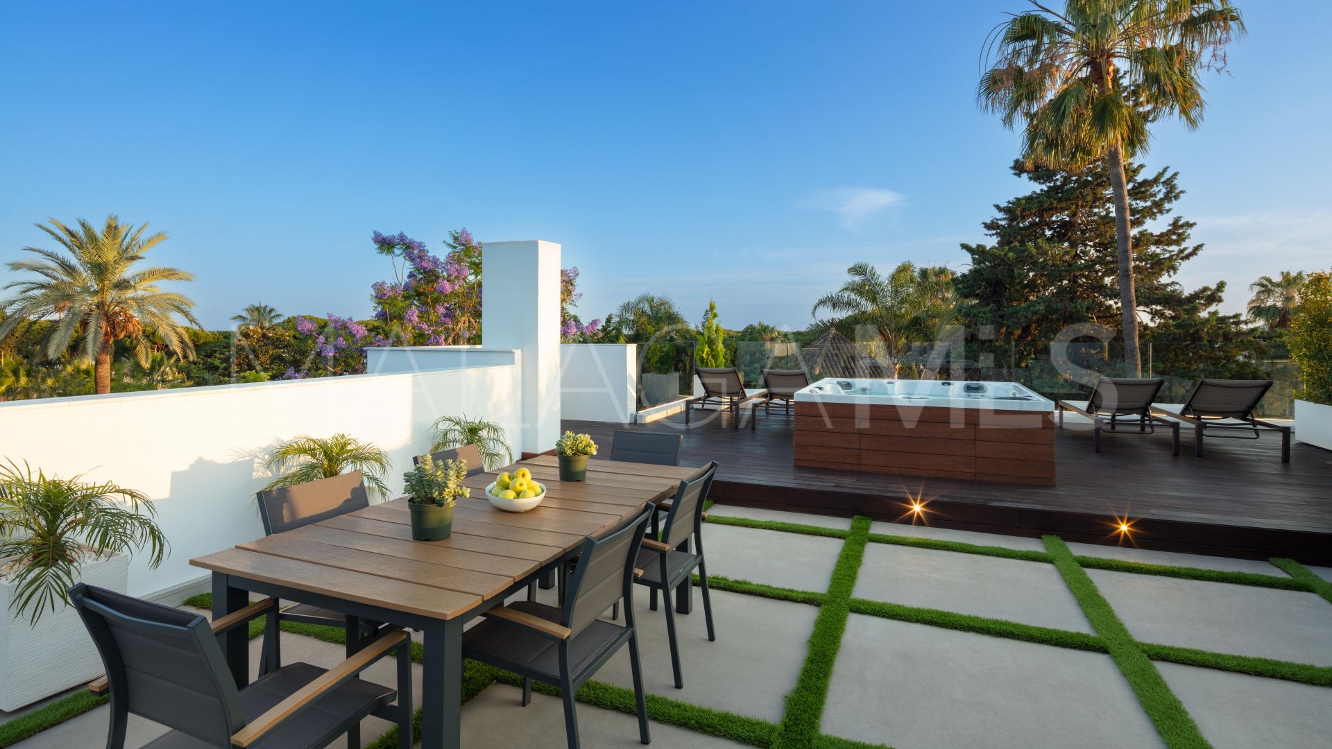Villa for sale in Golden Mile