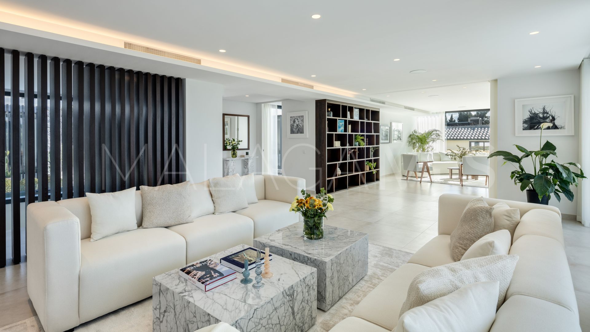 For sale 6 bedrooms villa in Nueva Andalucia