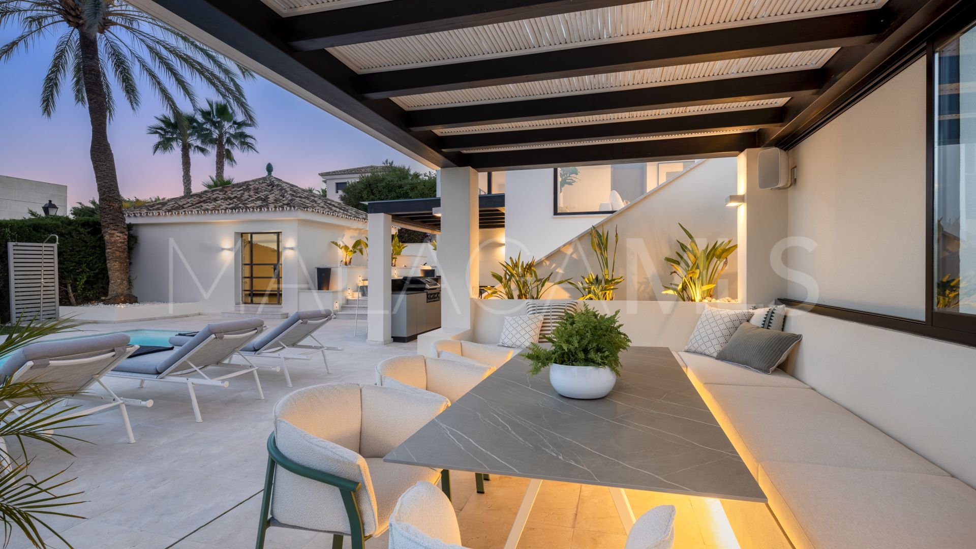 For sale Nueva Andalucia 5 bedrooms villa