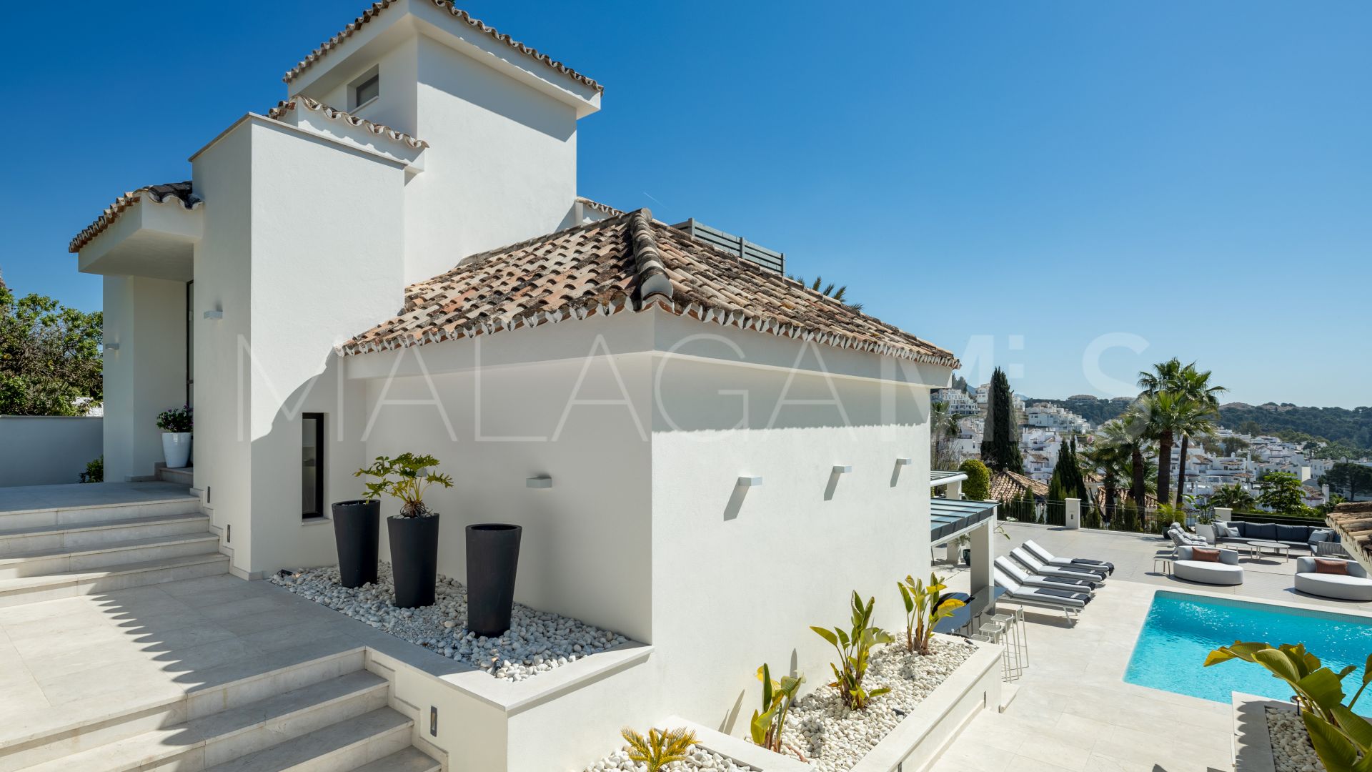 For sale Nueva Andalucia 5 bedrooms villa