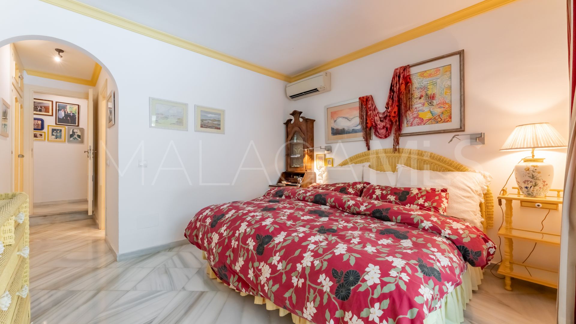 Einfamilienhaushälfte for sale in Marbella Hill Club