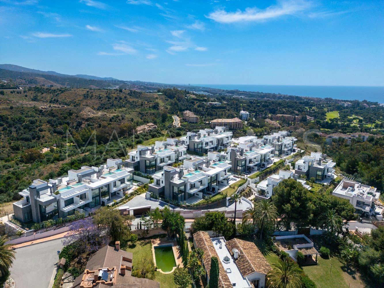 4 bedrooms semi detached villa for sale in Rio Real