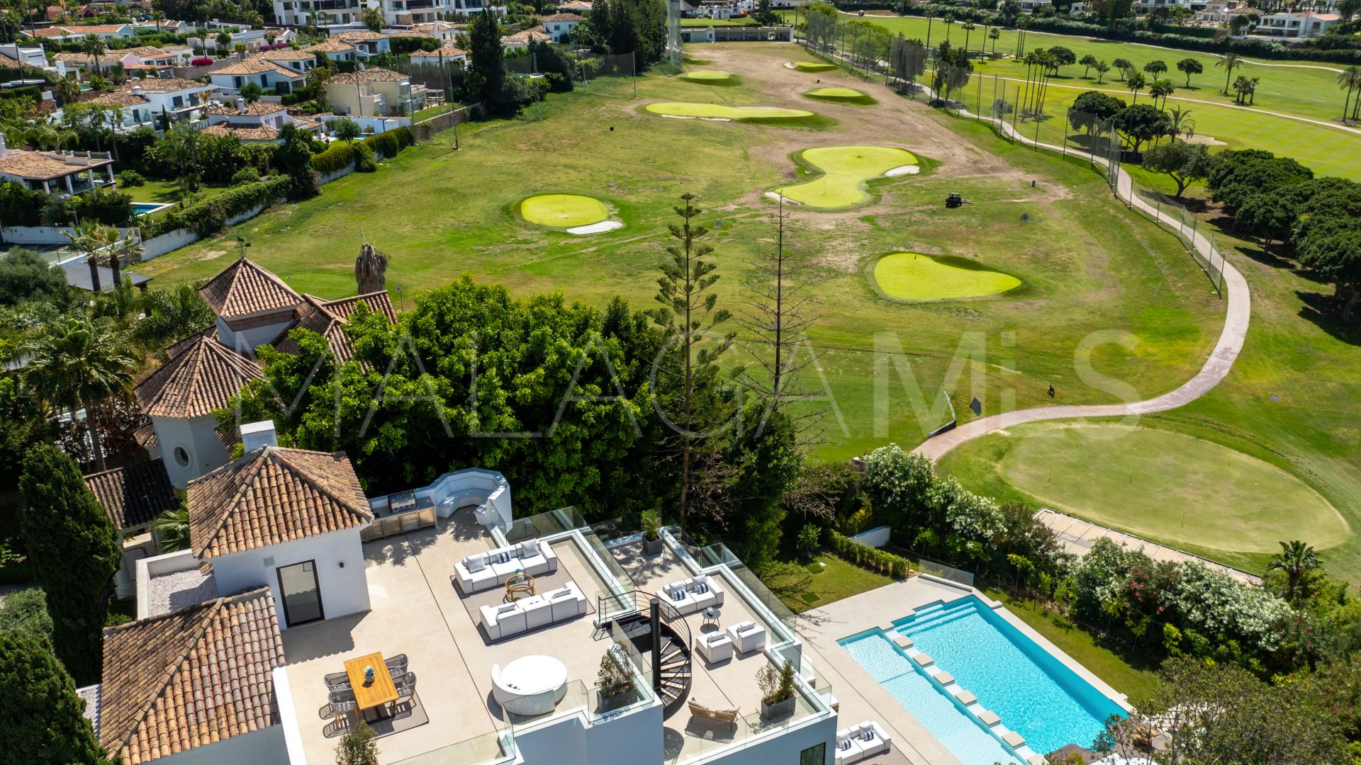 Villa for sale in Los Naranjos