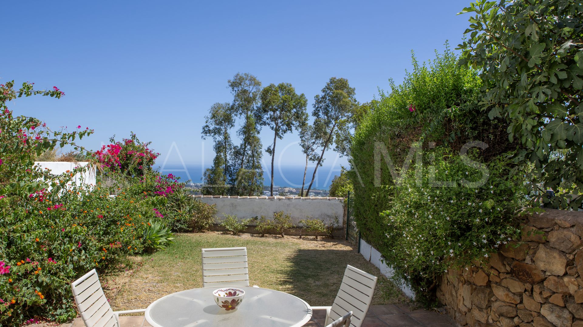 Radhus for sale in Los Altos de los Monteros