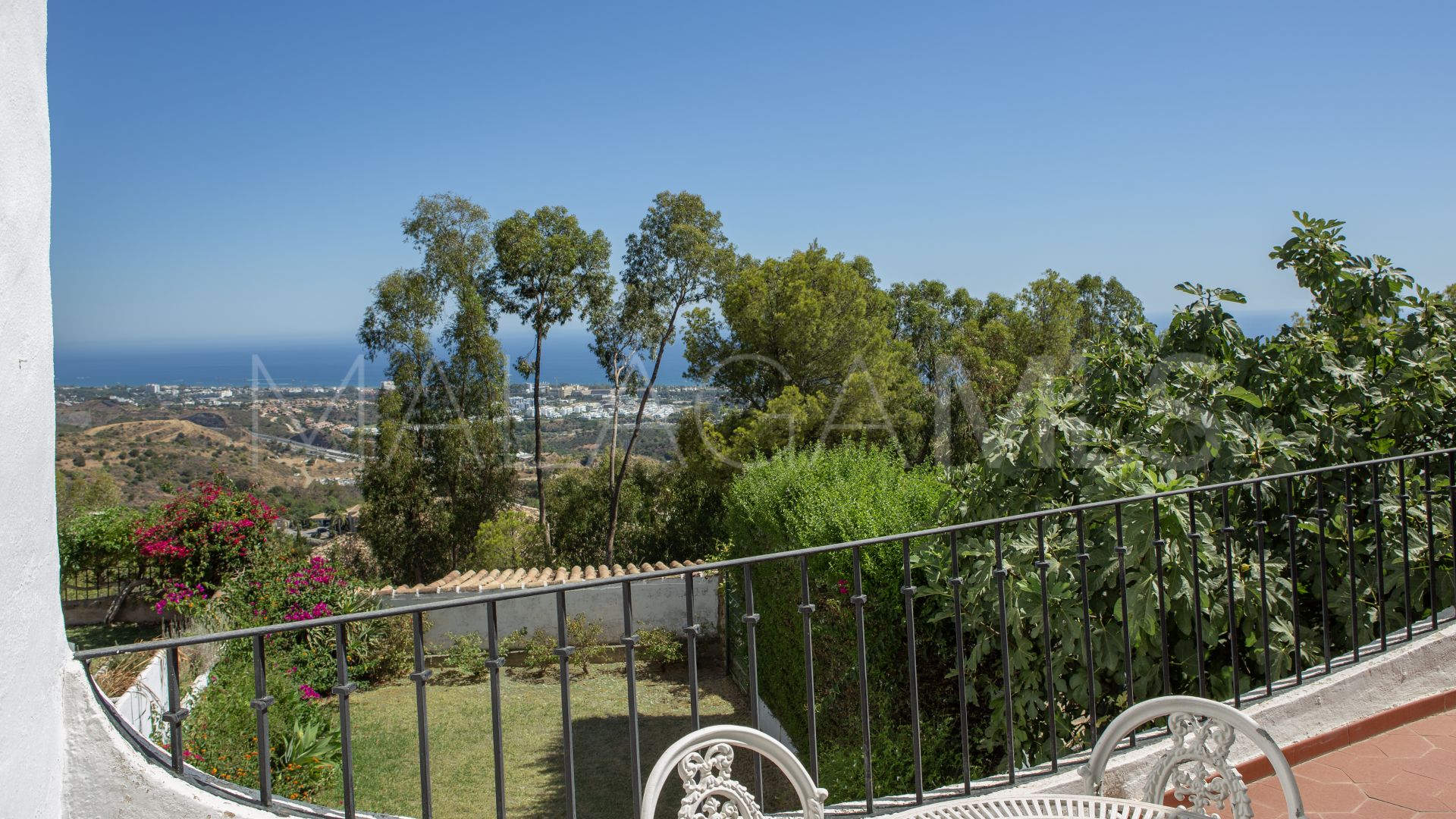 Adosado for sale in Los Altos de los Monteros